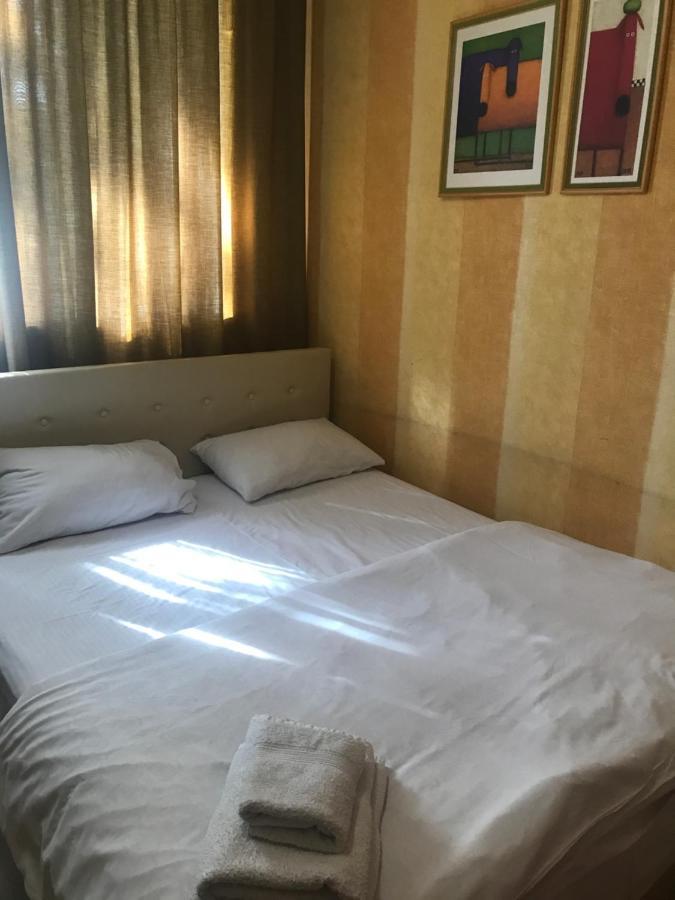 Three-Room Apartments At The Polytechnic Institute Kiev Ngoại thất bức ảnh